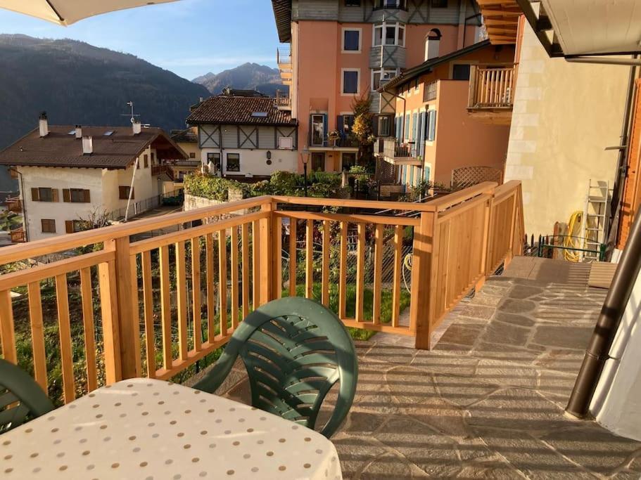Casa Diaf Appartamento Incantevole Carano Ville Di Fiemme Exterior foto